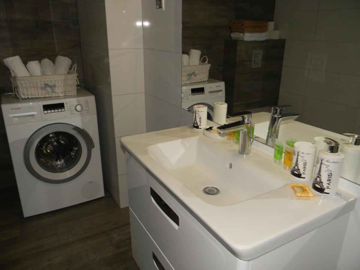 Apartament Z Basenem Laura Polanki Park Apartment